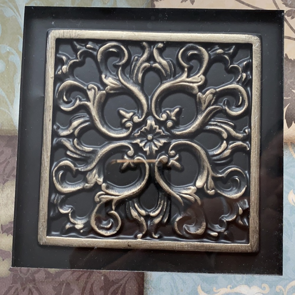 Frame - Picture 2 of 4